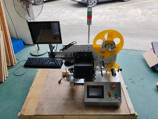 2025.7.8成都半自動灌流器打印貼標機1臺